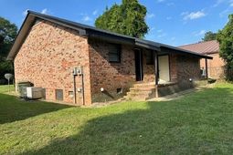 1540 Herron Street  photo 4