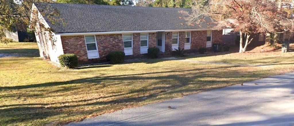 1540 Herron Street  Photo 4
