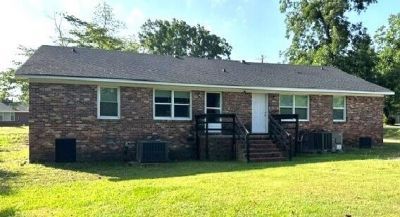 1540 Herron Street  Photo 5