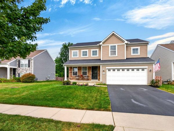2389 Sky Valley Drive , Grove City, OH 43123