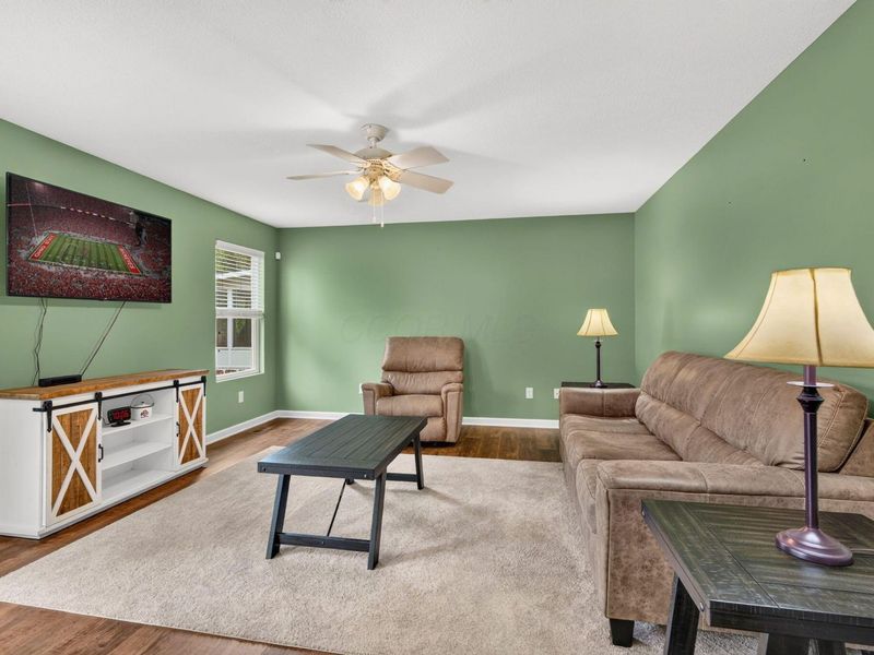 2389 Sky Valley Drive , Grove City, OH 43123 Photo 14