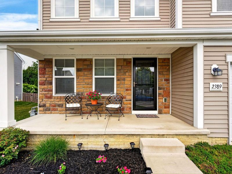 2389 Sky Valley Drive , Grove City, OH 43123 Photo 2