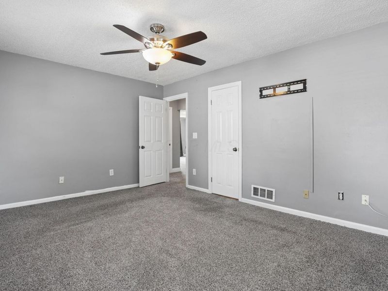387 Maple Drive , Columbus, OH 43228 Photo 27