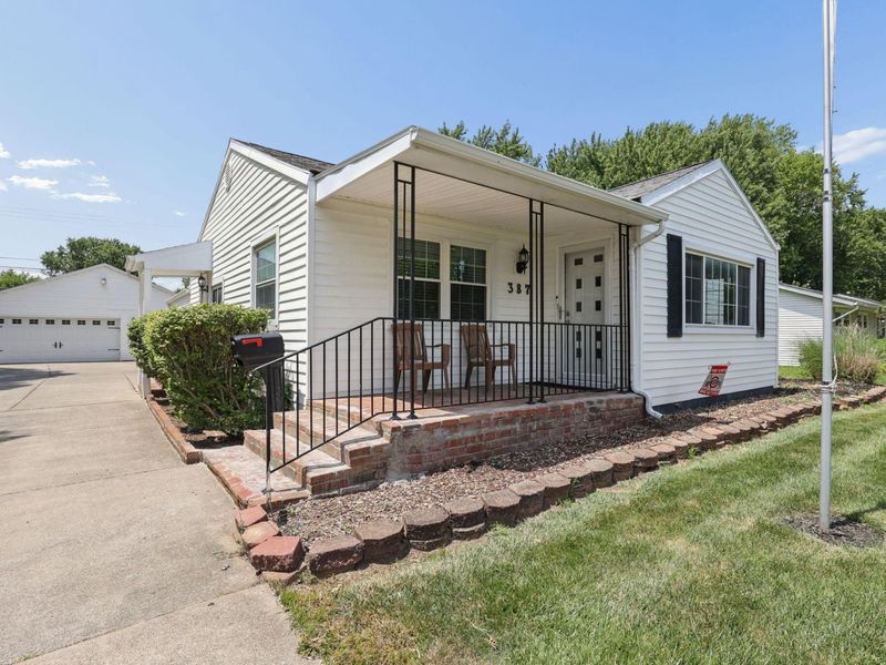 387 Maple Drive , Columbus, OH 43228 Photo 3