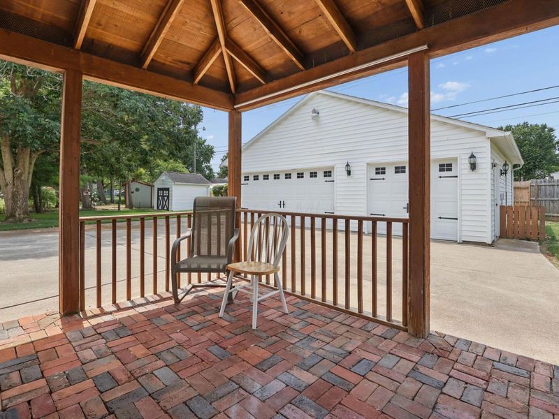 387 Maple Drive , Columbus, OH 43228 Photo 30