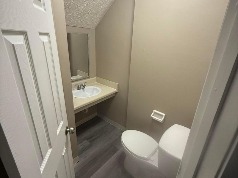 963 Cross Country Drive W, Unit C, Westerville, OH 43081 Photo 14