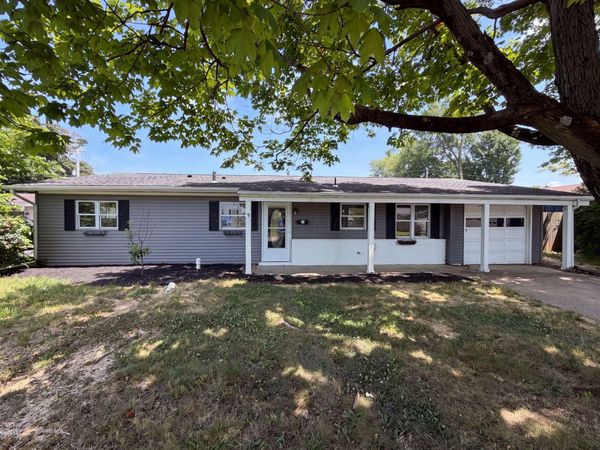 932 Lincoln Drive , Circleville, OH 43113