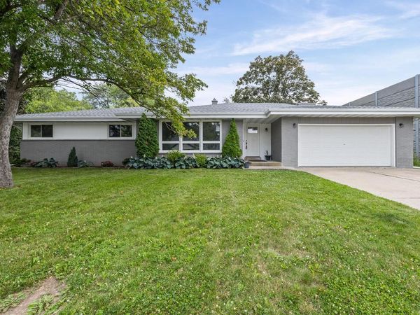 567 W Fransee LANE, Glendale, WI 53217