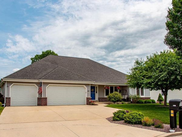 8160 S Lakeview DRIVE, Franklin, WI 53132