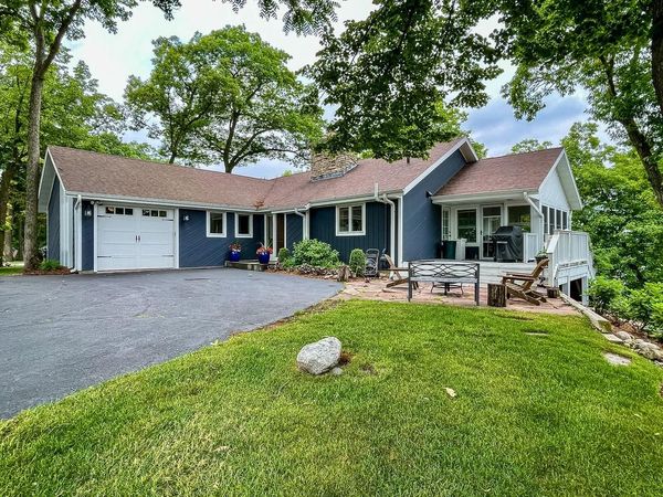W5610 Cool Hill DRIVE, Elkhorn, WI 53121