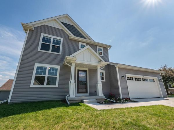 225 Acadia AVENUE, Hartford, WI 53027