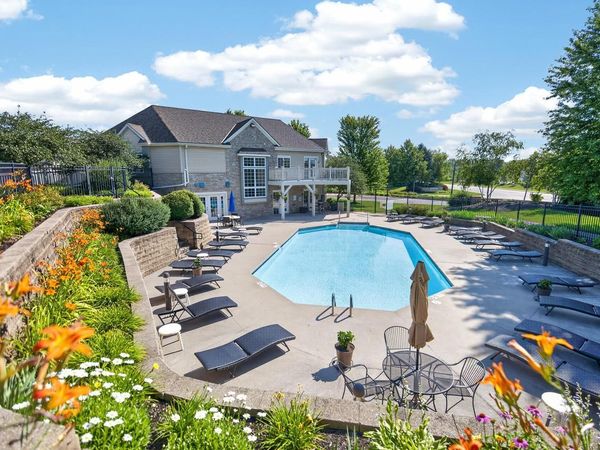 21834 N Weather Edge CIRCLE, Unit G, Lannon, WI 53046