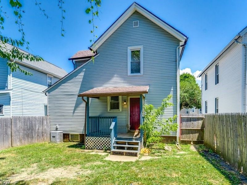 327 Schrock Place SW, Massillon, OH 44647 Photo 4