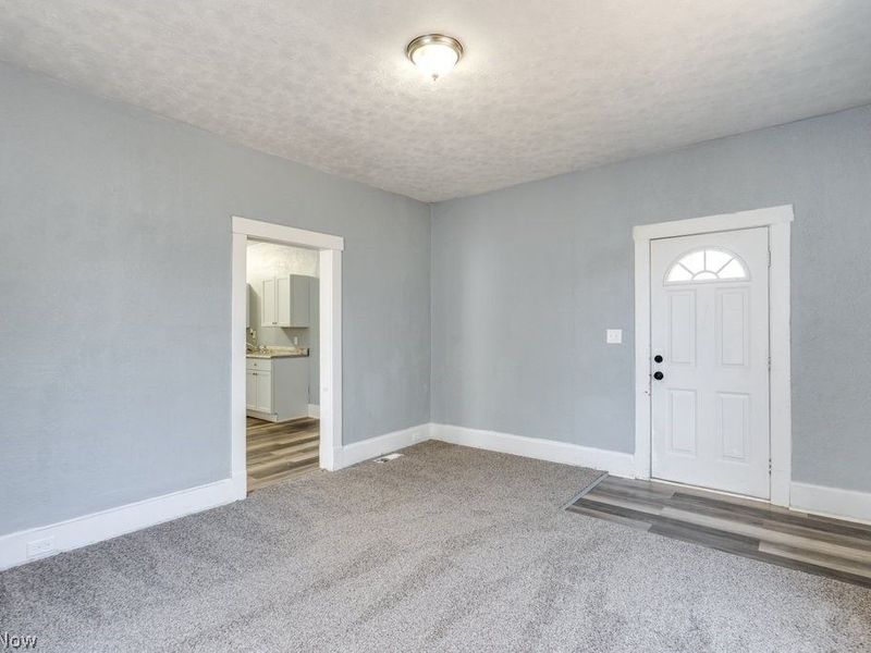 327 Schrock Place SW, Massillon, OH 44647 Photo 8