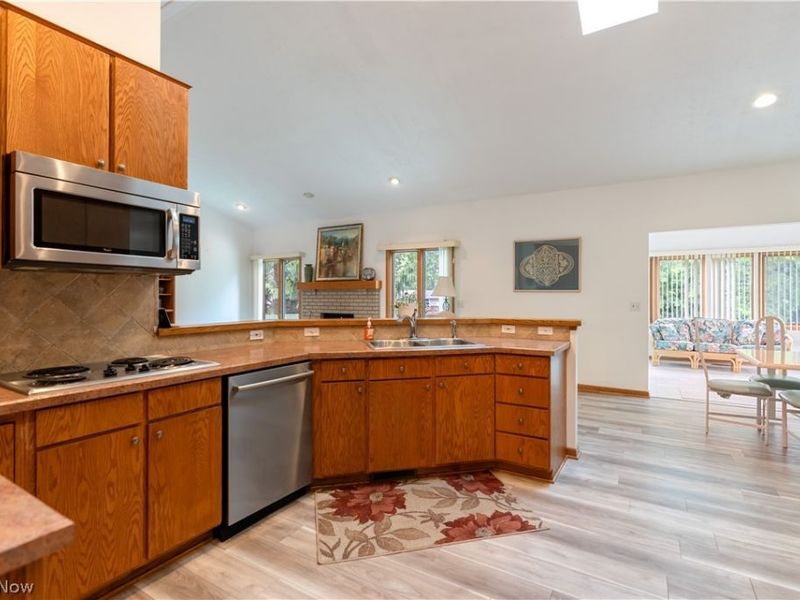 4524 Leawood Drive NE, Canton, OH 44714 Photo 17