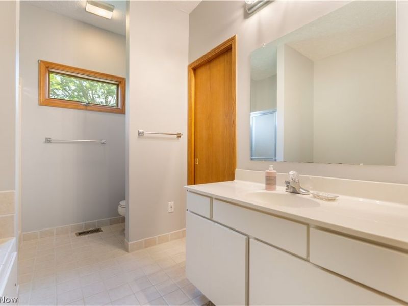 4524 Leawood Drive NE, Canton, OH 44714 Photo 25