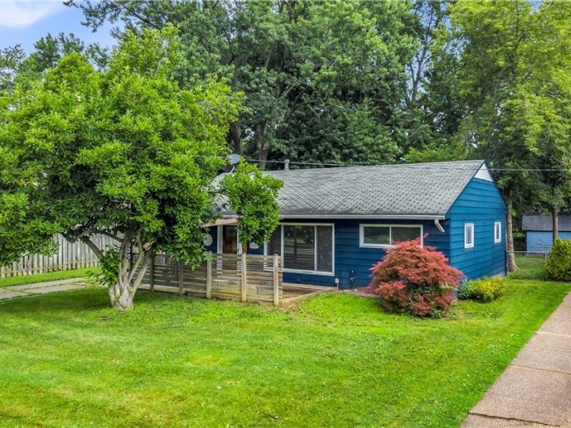 280 Kempton Drive, Berea, OH 44017 Photo 2