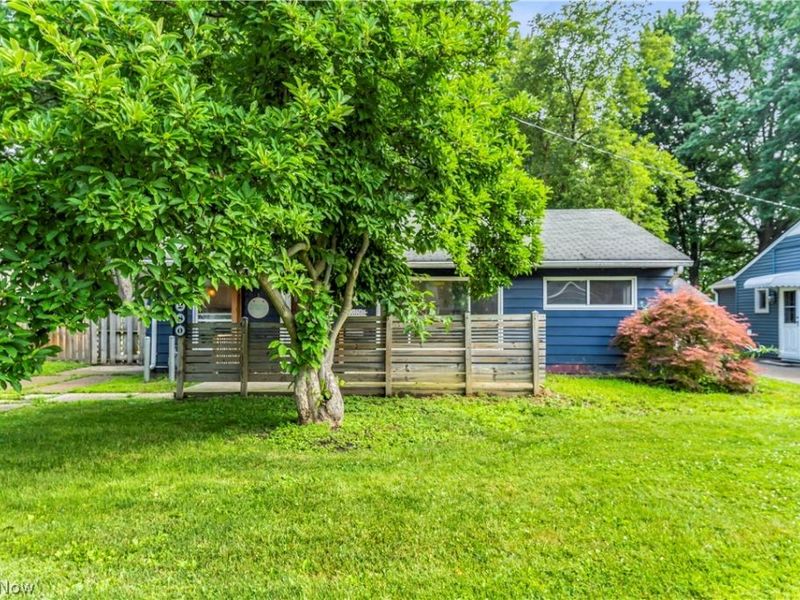 280 Kempton Drive, Berea, OH 44017 Photo 3