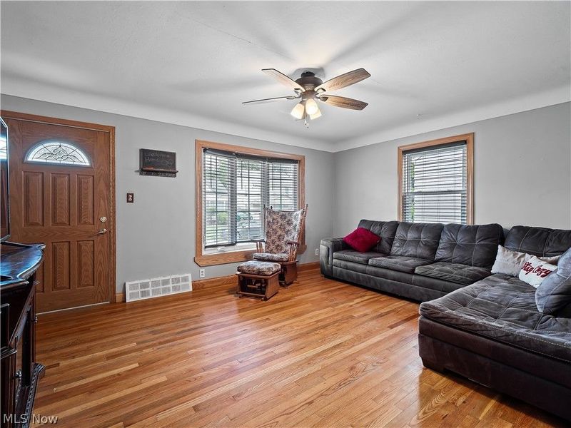 5255 W 46th Street, Parma, OH 44134 Photo 17