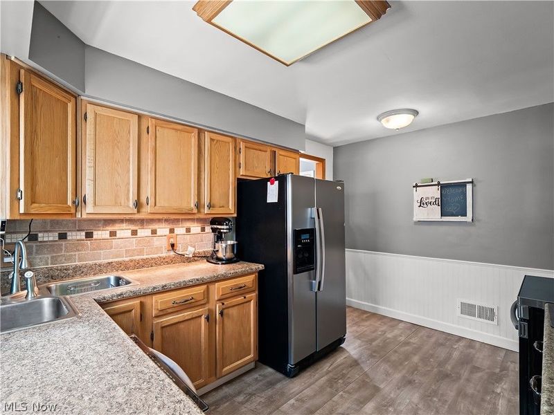 5255 W 46th Street, Parma, OH 44134 Photo 25
