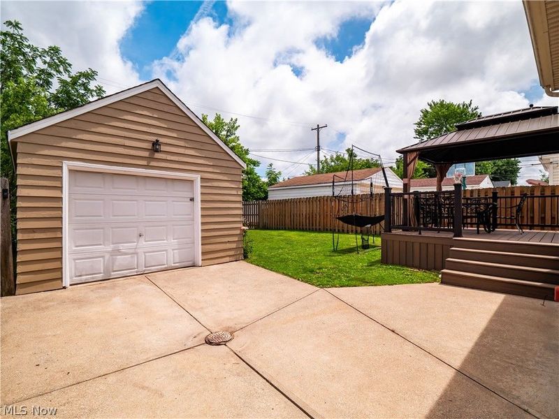 5255 W 46th Street, Parma, OH 44134 Photo 4