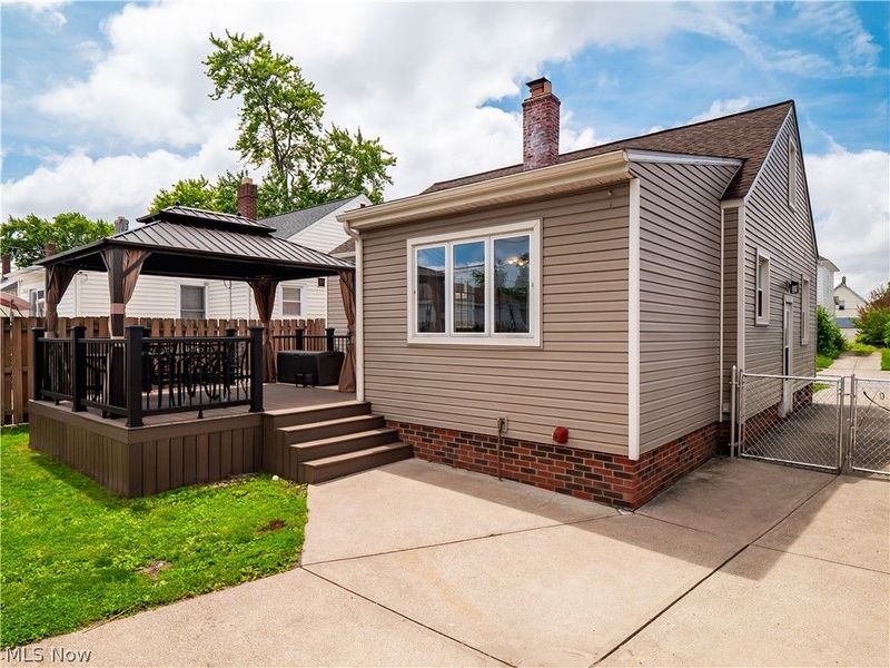 5255 W 46th Street, Parma, OH 44134 Photo 5