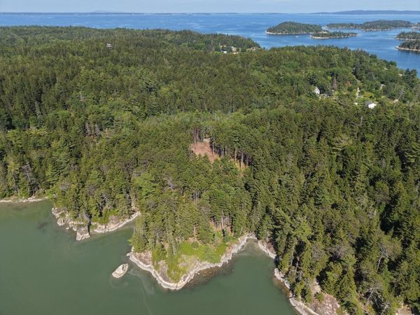 0 Young Road , Vinalhaven, ME 04863