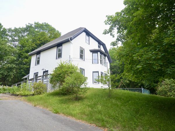 100 US Route 1 , Bucksport, ME 04416