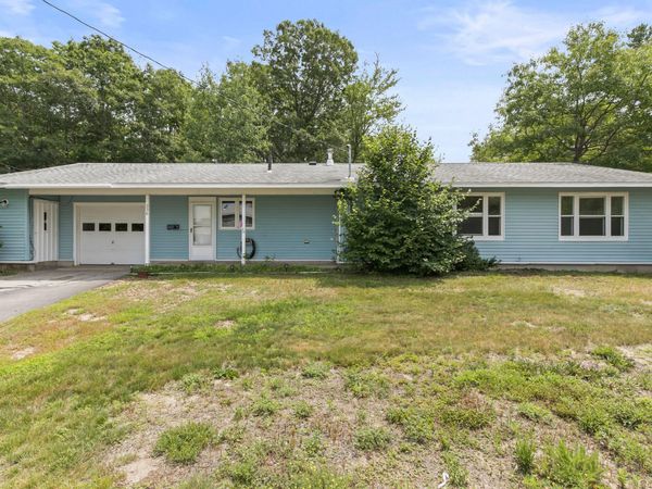 236 Congress Circle , Topsham, ME 04086