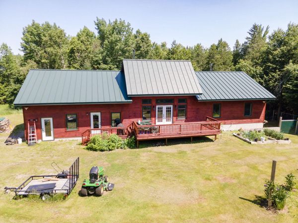 1097 Main Street , Springfield, ME 04487