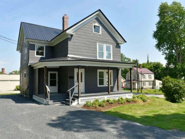 76 Court Street , Dover-Foxcroft, ME 04426