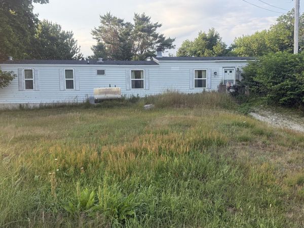 5 Sunset Avenue, Stonington, ME 04681