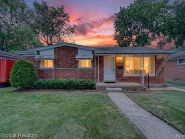 27659 Palmer Lane, Madison Heights, MI 48071