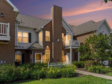 518 Olde English Circle, Howell Twp, MI 48855