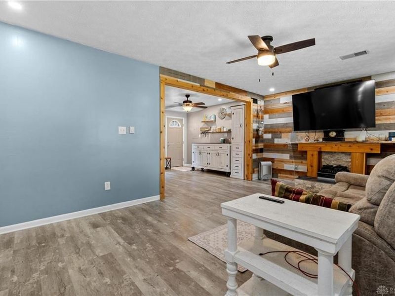 1093 Frost Circle Drive, Xenia, OH 45385 Photo 12