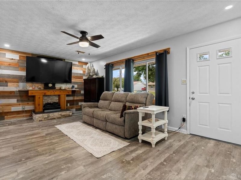 1093 Frost Circle Drive, Xenia, OH 45385 Photo 13