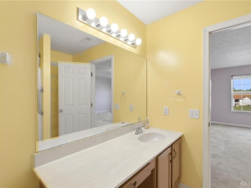 7418 Brookstone Drive, Franklin Township, OH 45005 Photo 31