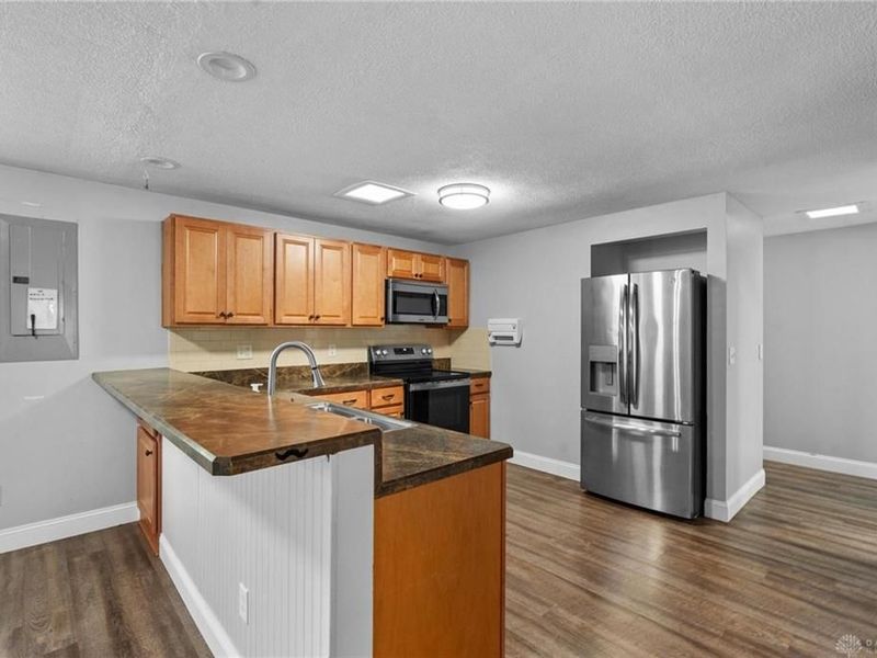 5469 Woodgate Drive, Huber Heights, OH 45424 Photo 16