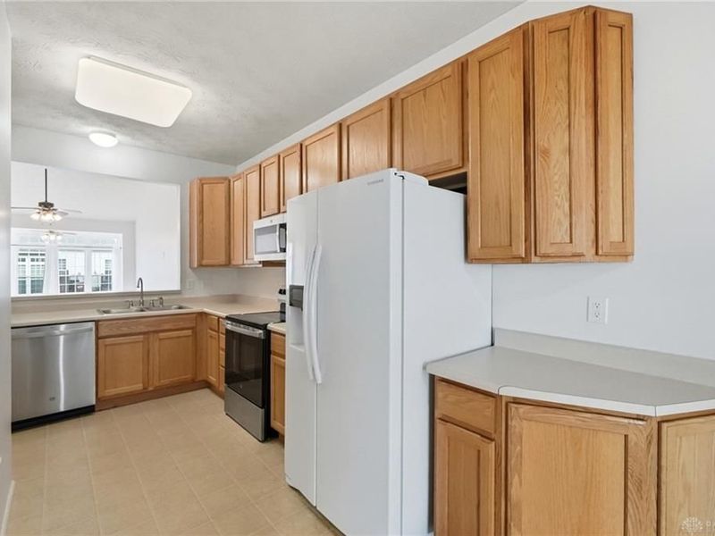2241 Limestone Way, Miamisburg, OH 45342 Photo 9