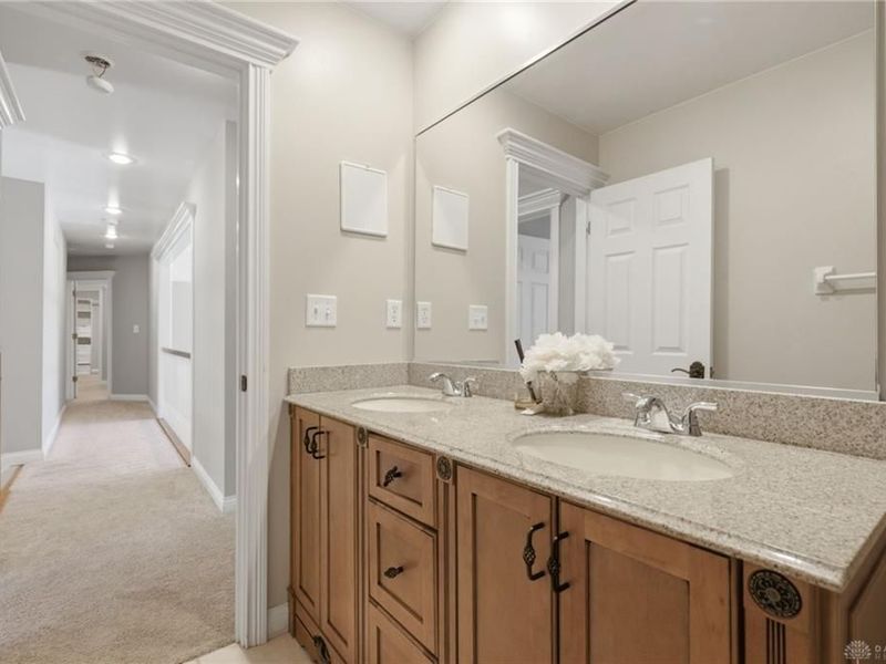 7661 Huntsman Lane, West Chester, OH 45069 Photo 40