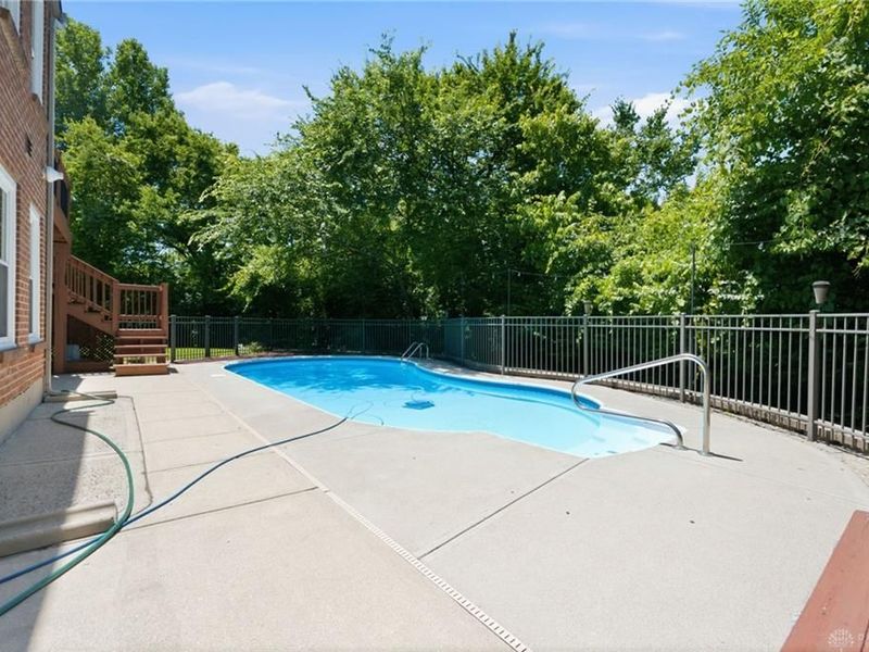 7661 Huntsman Lane, West Chester, OH 45069 Photo 5