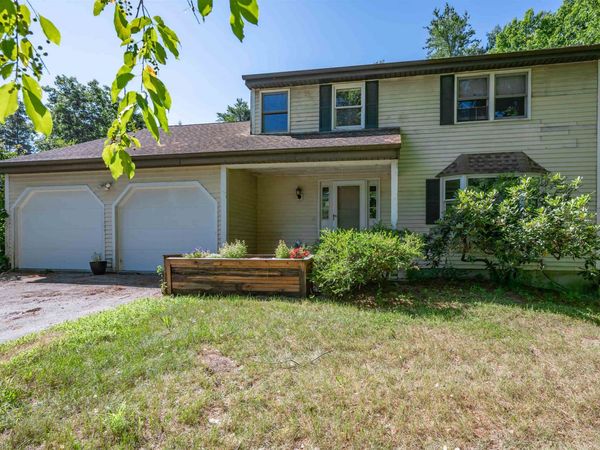 41 Lund Drive, Hudson, NH 03051