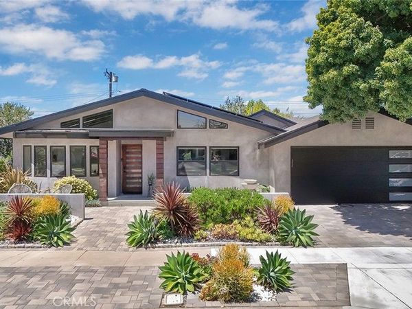 2661 Oak Knoll Drive, Rossmoor, CA 90720