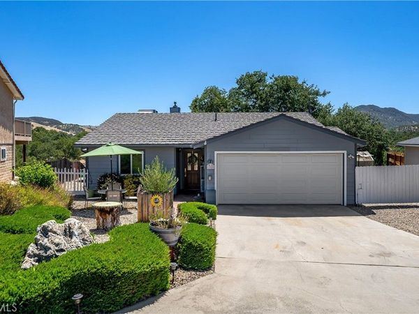 1958 Green Brook Lane, Paso Robles, CA 93446
