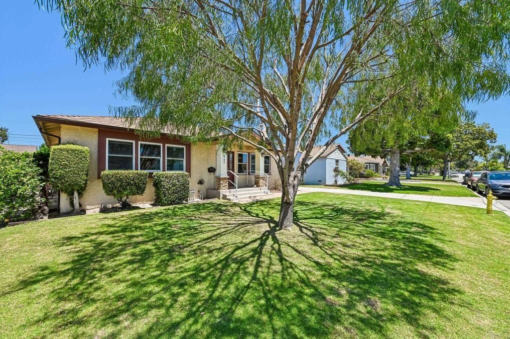 8121 Adoree, Downey, CA 90242 Main Photo