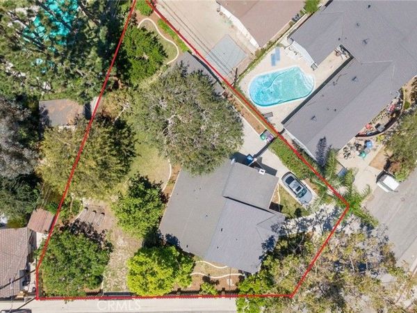 6813 E Los Santos, Long Beach, CA 90815