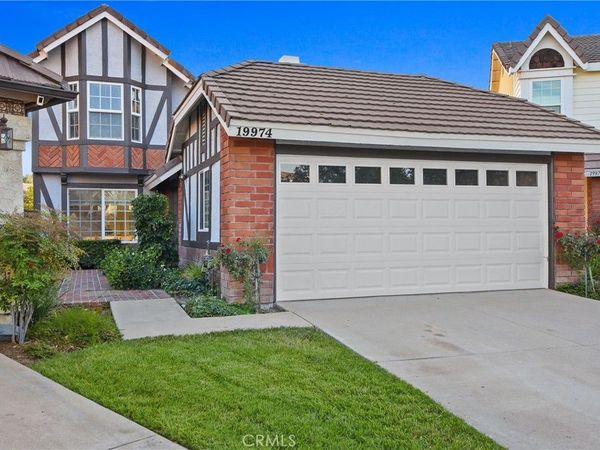 19974 Tracy Court, Canyon Country, CA 91351