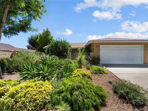 25074 Kerry Robin, Newhall, CA 91321