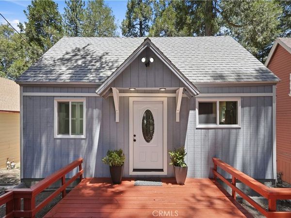 23388 Knapps Cutoff, Crestline, CA 92325