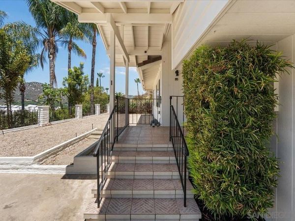 3548 Laurashawn Ln, Escondido, CA 92026